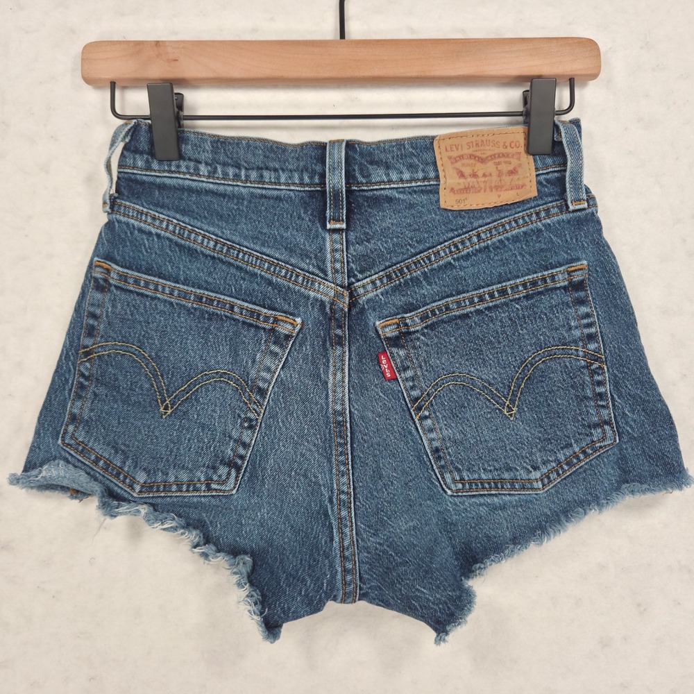Levis 501 Original Distressed Denim Shorts Medium Wash Button Fly W24